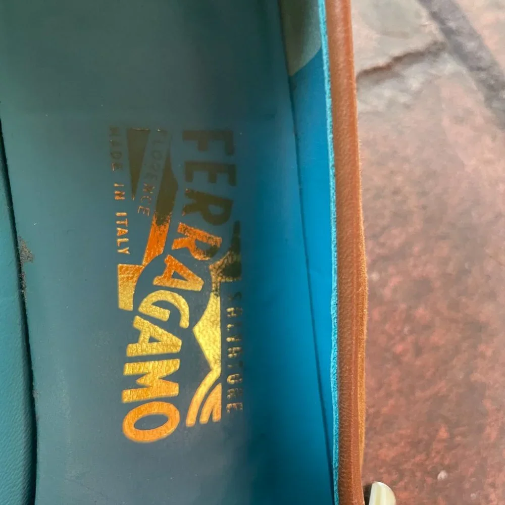 Salvador Ferragamo Suede Leather Women's Shoes. - Picture 5 of 9